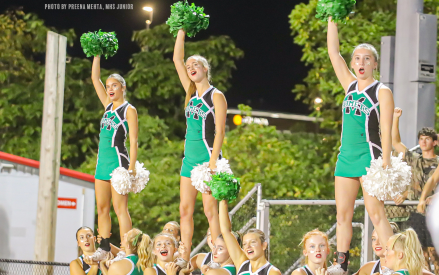 Cheer team cheering