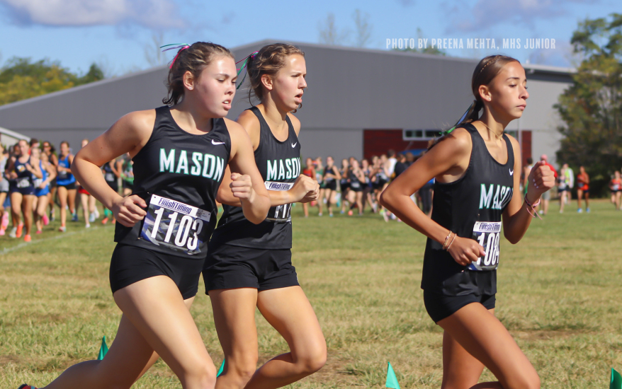 3 Mason girls mid-run